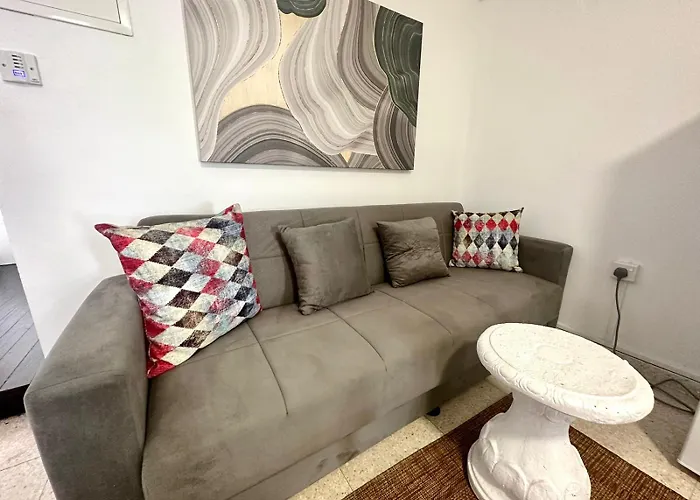 Harbour Seaside Escape * アヤナパ